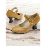 Women's 1930s Vintage Style Mary Jane Pumps with Cutout Design and Mid-Heel, Comfortable Dress Shoes for Office and Formal Events - Image 5