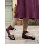 Women's Vintage Lace-Up Flat Shoes – Retro Hollow-Out Suede Casual Ballet Flats for Daily Wear - Image 5