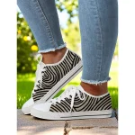 Women's Lace - Up Canvas Sneakers with Floral Print – Casual & Youthful Style for Teenagers and Young Women in School, Street Outings & Casual Gatherings